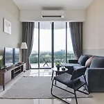 Lux & Stylish 2Br Apt At Klgcc Free Parking