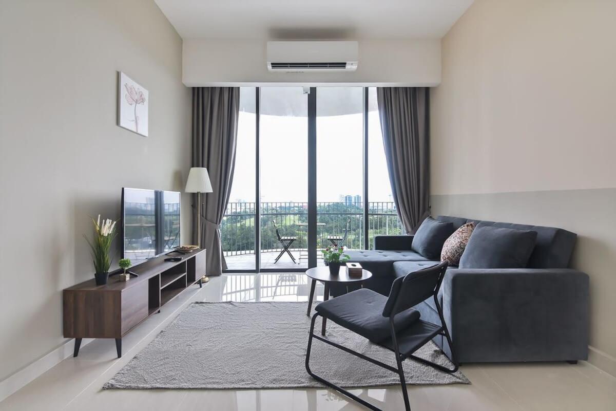 Lux & Stylish 2br At Klgcc Free Parking Pangsapuri Kuala Lumpur